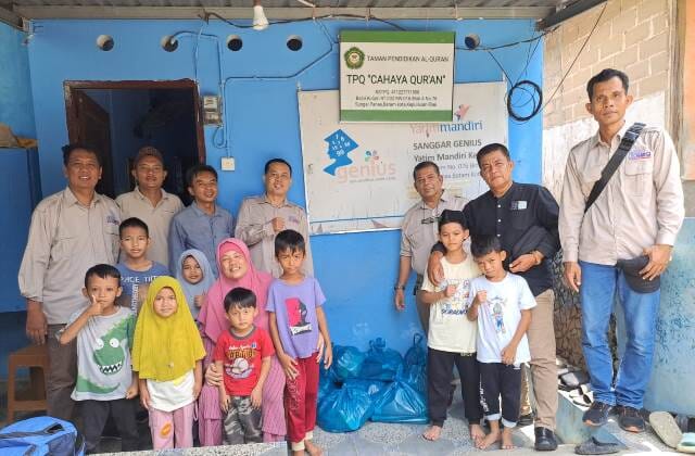 Syukuran HUT Ke-8, SMSI Kepri Berbagi Paket Sembako ke Panti Asuhan Darul Quran